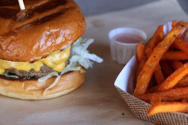 Burger & Sweet Potato Fries