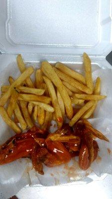 Wings Jerk Sauce and Fries