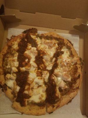 BBQ chicken pizza