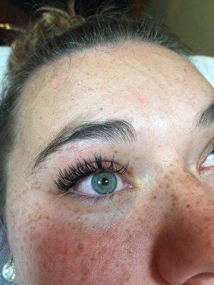 Full set of Xtreme lashes will make your eyes pop and shine... They are very glamorous!