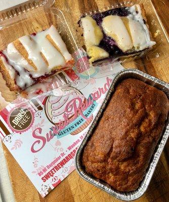 Strawberry bar, blueberry bar, and banana mini-loaf. SO GOOD.