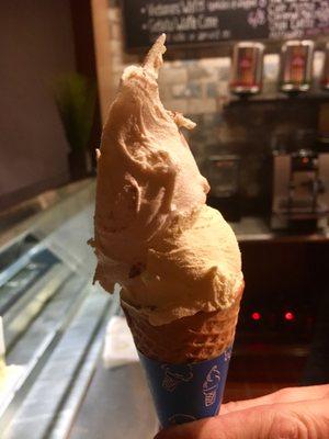 This is the real deal! There's not need to travel to Italy to get a real gelato..