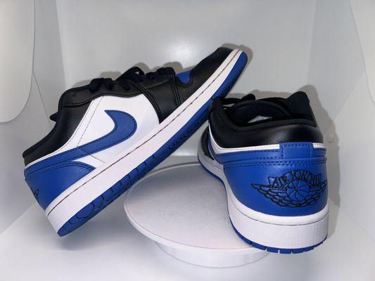 Basic sneaker cleaning services. All Sneakers and hand washed.