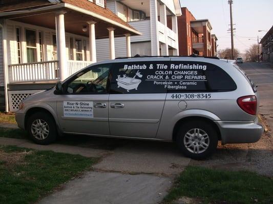 Rise-N-Shine Bathtub and Tile Refinishing