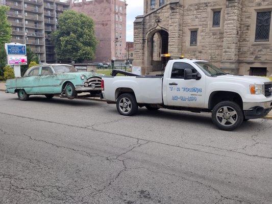 T&H Towing