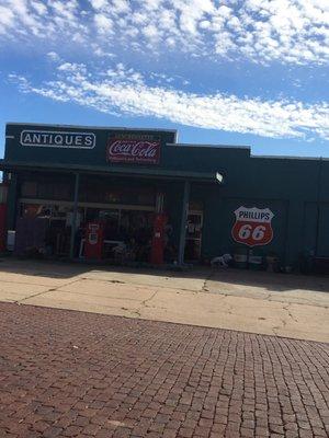 Calverts Antique Station