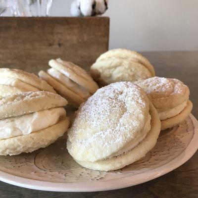 Lemon cream cheese sandwich cookies