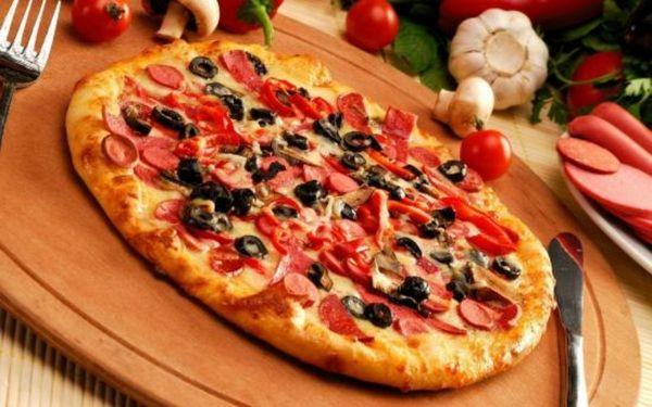Tandoori chicken pizza
