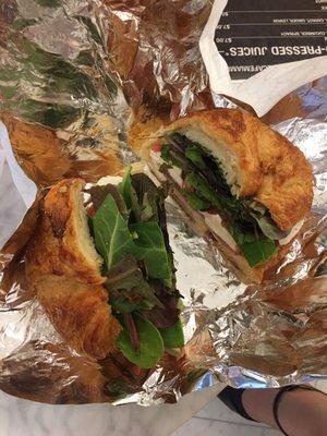 Prosciutto & Mozzarella Croissant