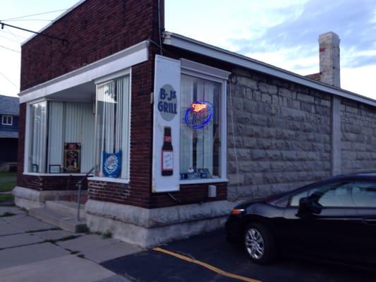 BJ's Bar & Grill