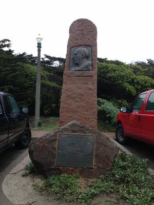 Roald Amundsen Marker