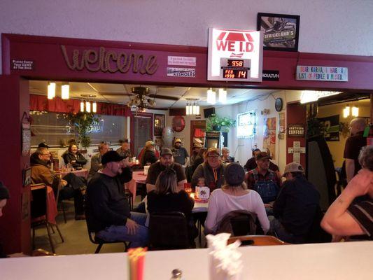 Pete's Place Bar And Grill