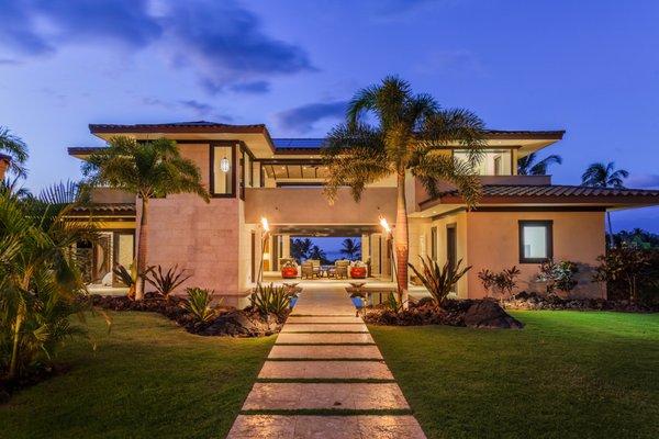 Nicholson Portfolio: Pauoa Beach II