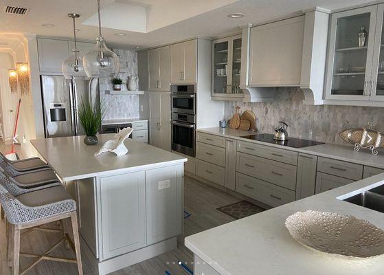 J & S Kitchen And Bath