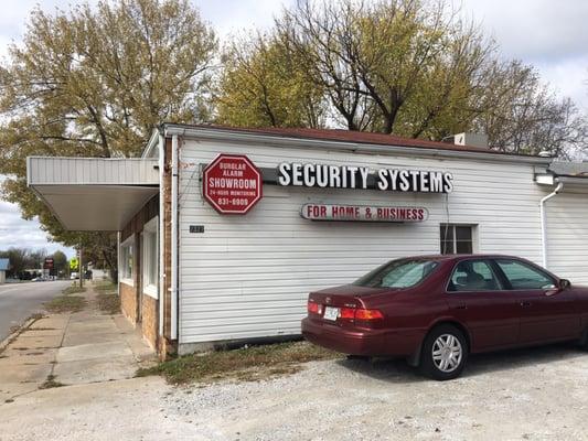BAS Security 2327 W. College, Springfield MO 65806