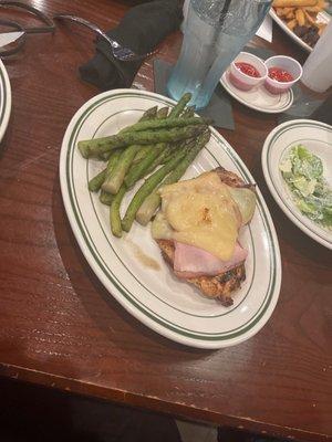 Marinated chicken with asparagus