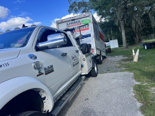 Leo T's Towing