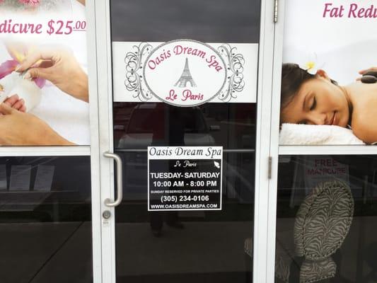 Entrance of Oasis Dream Spa