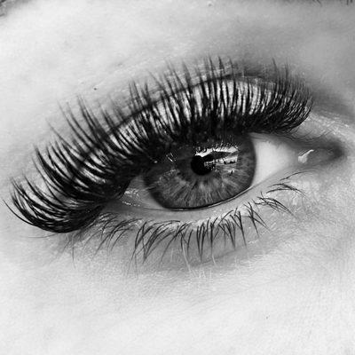 Natural Classic Lashes