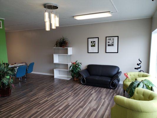 Spa like clinics, carefully picked every single item in our clinic decor, you will find similar items in every single one of our locations.