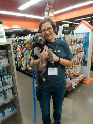 Very nice manager and employees. Always there to help and give your pets love