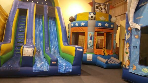 Inflatables place off Essen on Anselmo.