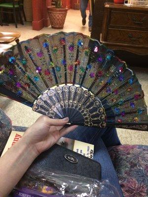 Johnny came out, met me, and gifted me a fan to thank me for visiting