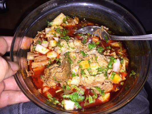 Un poco de birria man this beef birria is hella good. I will sure get some more next weekend. Just hit the spot after a long day