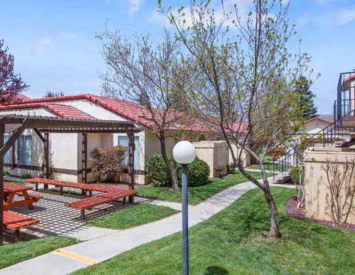 Sierra Vista Apartments