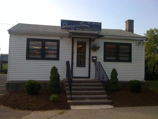 Cute little place to go for a great haircut, color, or conditioning treatment. Don't let it's size fool you!