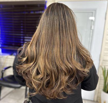 Tina's Glamours Cuts & Nails