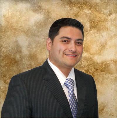 Juan Banuelos - Realty One Group