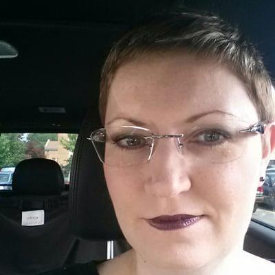 Photo of Holly D.