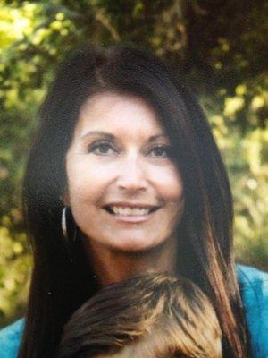Photo of Luana S.