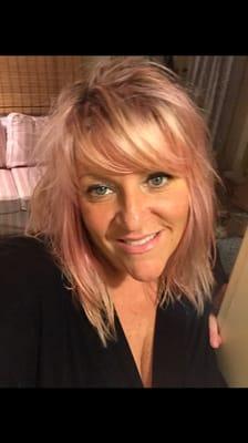 Photo of Leanne E.