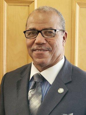 Photo of Alan H.