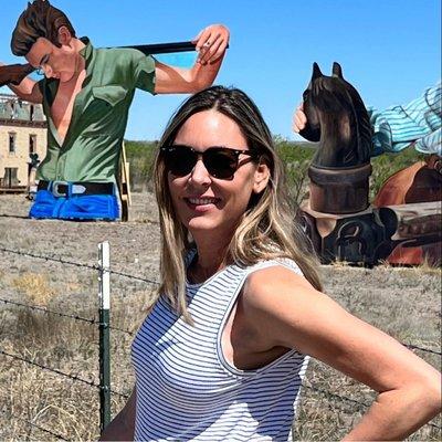 Photo of Jeannine E.