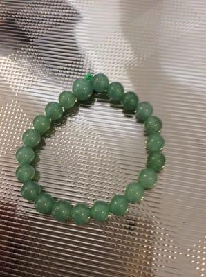 Bought Chrysoprase bracelet. Gemstone has a calming effect on Cancer besides other great attributes. Associate nice & knowable