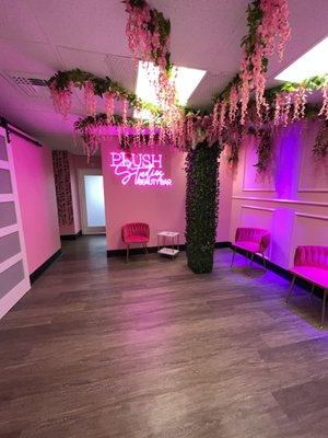 Plush Studio Beauty Bar - Long Beach
