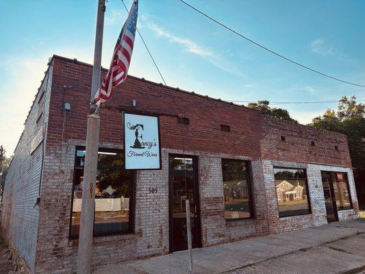 Fancy’s Formal Wear