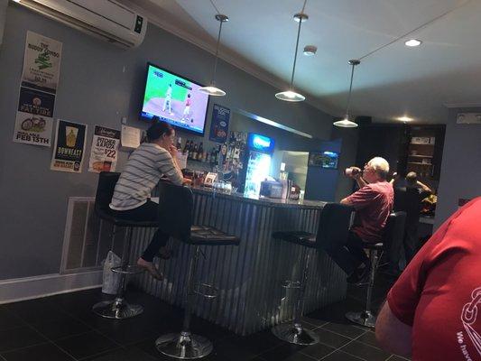 Homey decorations, friendly bartenders -- feels like you're hanging out in a friend's living room that just happens to have a bar!