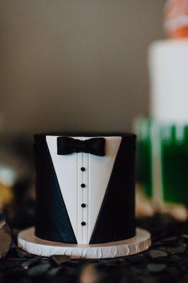 Personal groom's cake