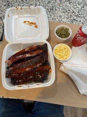 1/2 rack of ribs, Mac & cheese and green beans