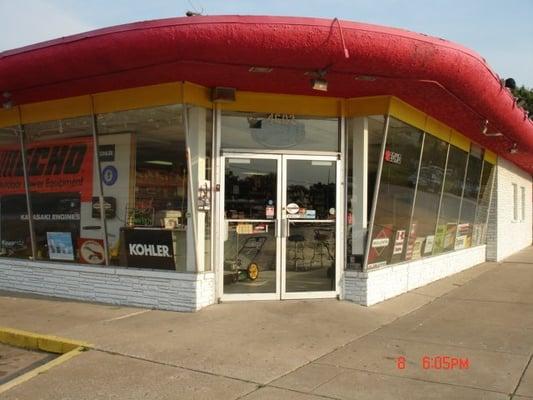 Located in Mid-town Tulsa,Oklahoma on Historic Route 66