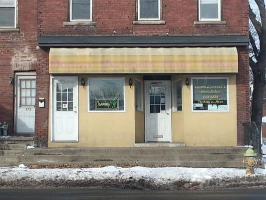 Donna Zwiebel's Hair Salon