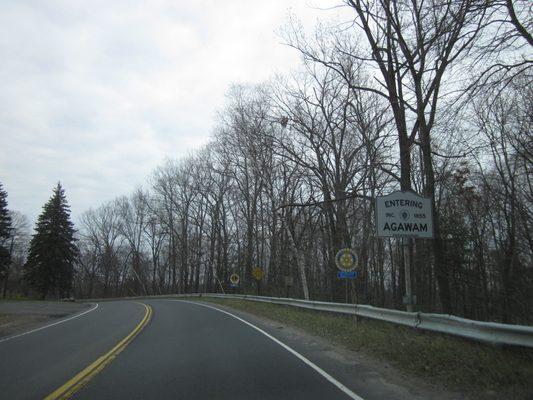 Entering Agawam from Southwick.