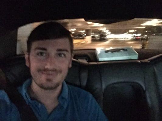 The car was waiting, Jiovani grabbed my bag, and now I can sit and relax while I'm going home. Best way to end a trip!