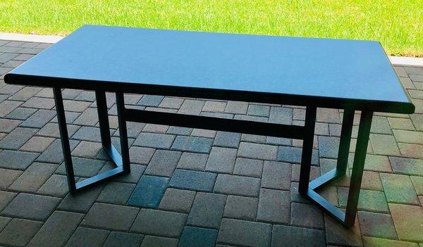 Table legs with welded cross-bar