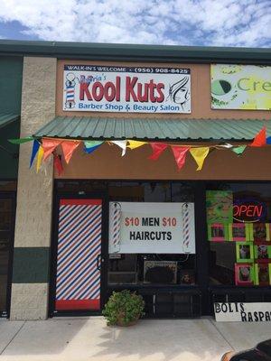 Conveniently located on Hwy 100 close to the Causeway.