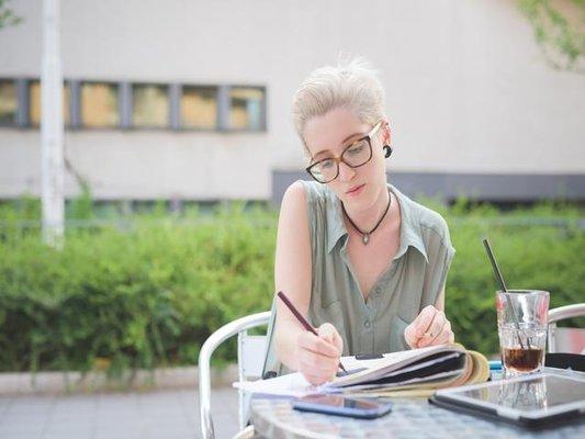 Aku Graphic Designer Lehigh Acres FL